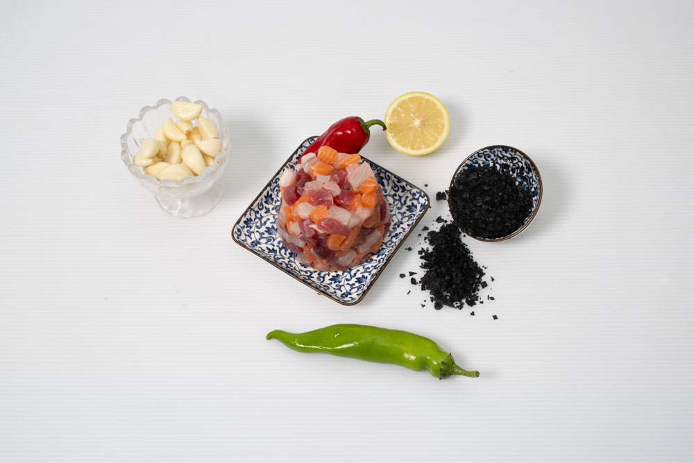 סביצ'ה טונה, סלמון ואינטיאס