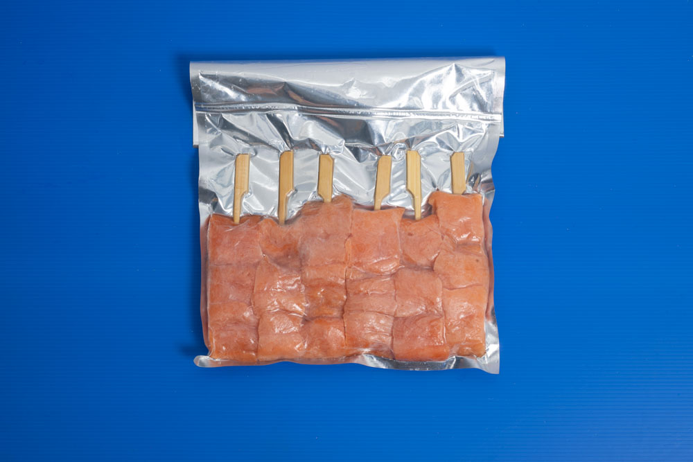 שיפודי סלמון (קפוא)